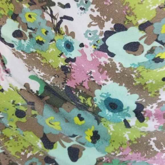 Anthropologie Weston Wear floral shirred mixed fabric top - Picture 3 of 6